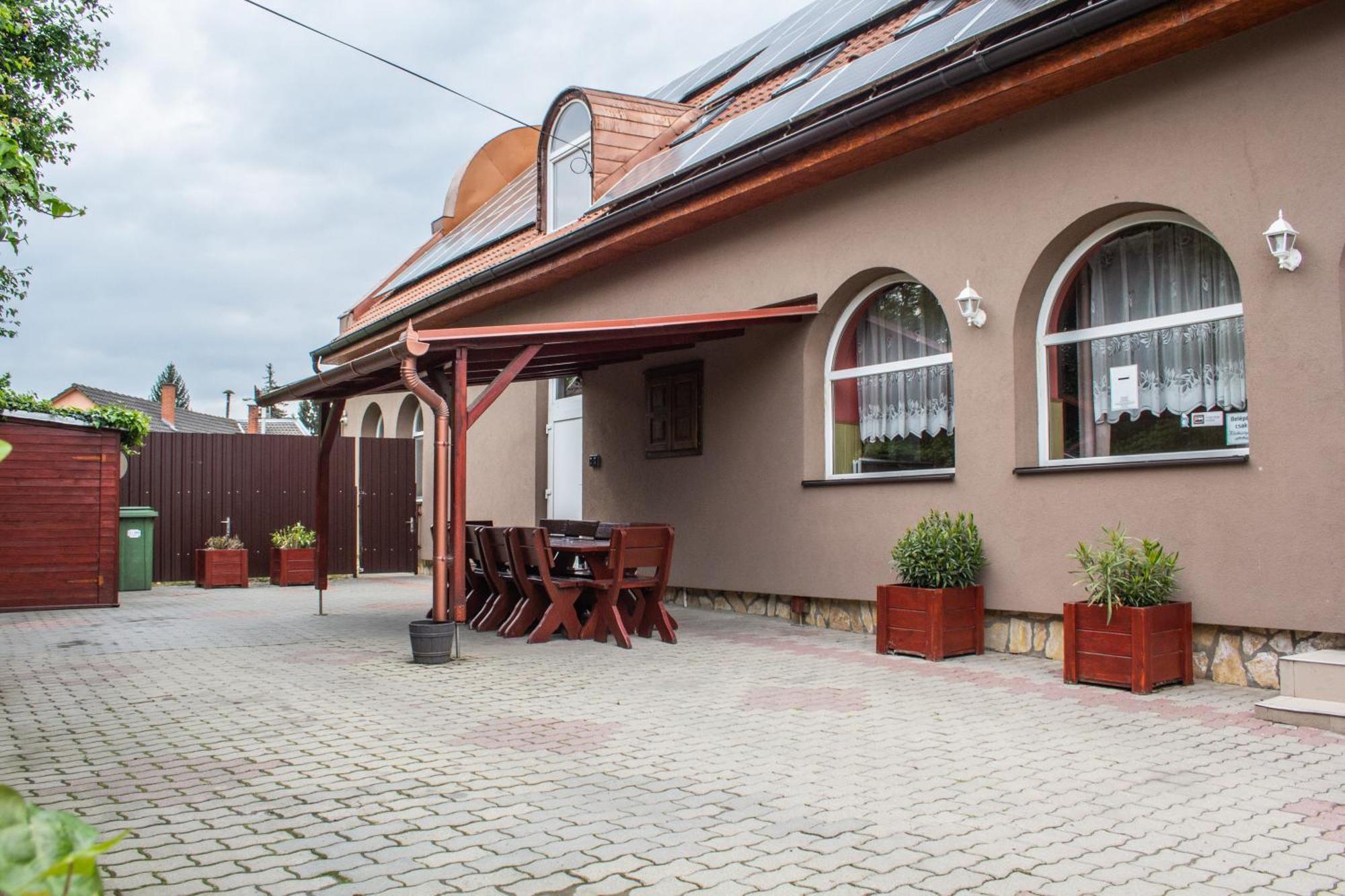 Fitt Maganszallashely Sasd Экстерьер фото